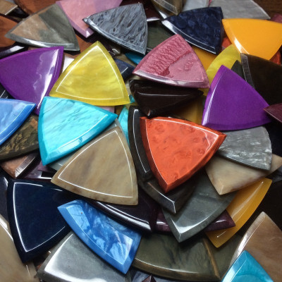 1X Plectre 3 pointes / Galalithe