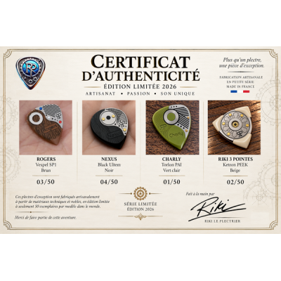 Collector's Box Set / 4 Picks guitare /  Limited Edition